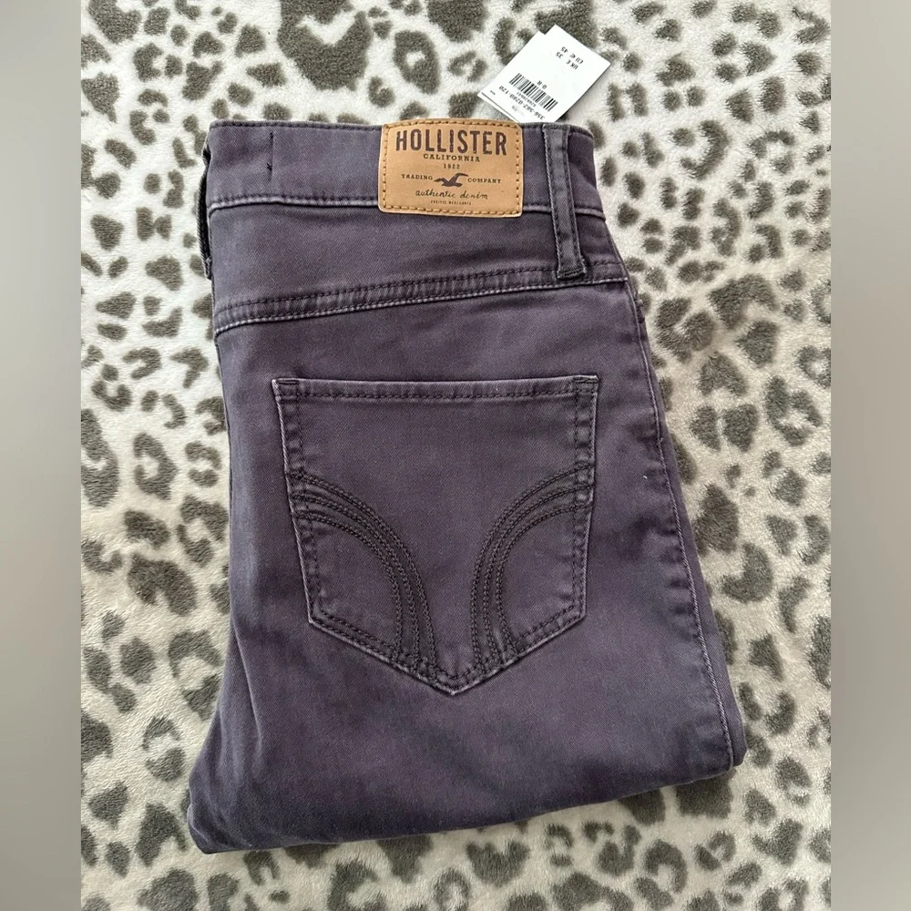 Hollister Crop High Rise Fray Bottom Pants in Gray Purple Size 0 24W